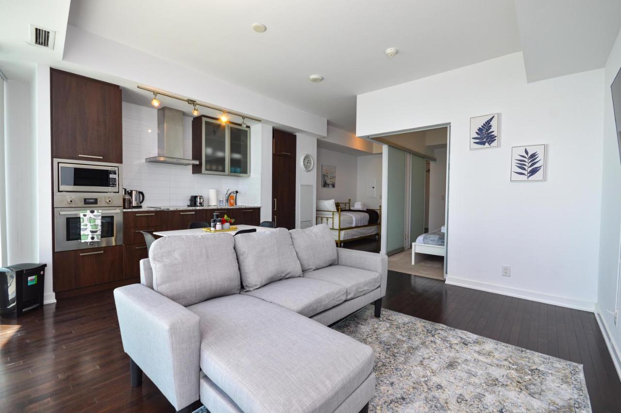 Downtown Toronto Condo Near Cn Tower, Mtcc, Rogers Center , Union Station Exterior photo