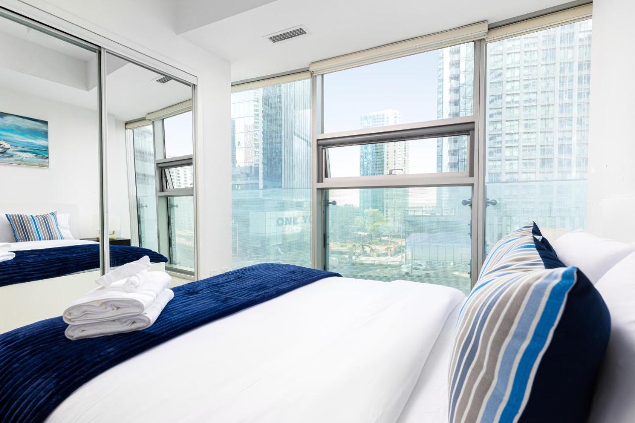 Downtown Toronto Condo Near Cn Tower, Mtcc, Rogers Center , Union Station Exterior photo