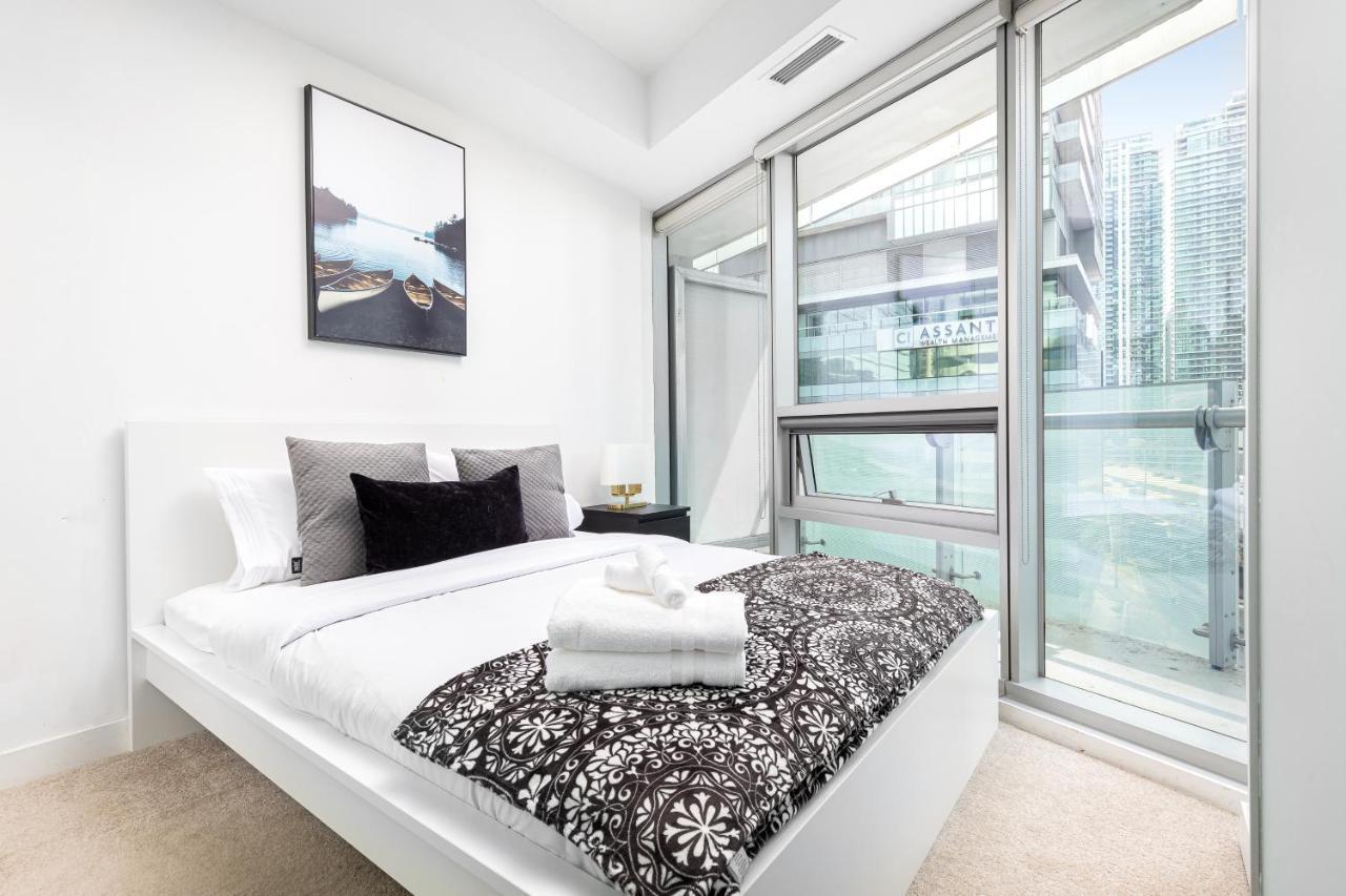 Downtown Toronto Condo Near Cn Tower, Mtcc, Rogers Center , Union Station Exterior photo